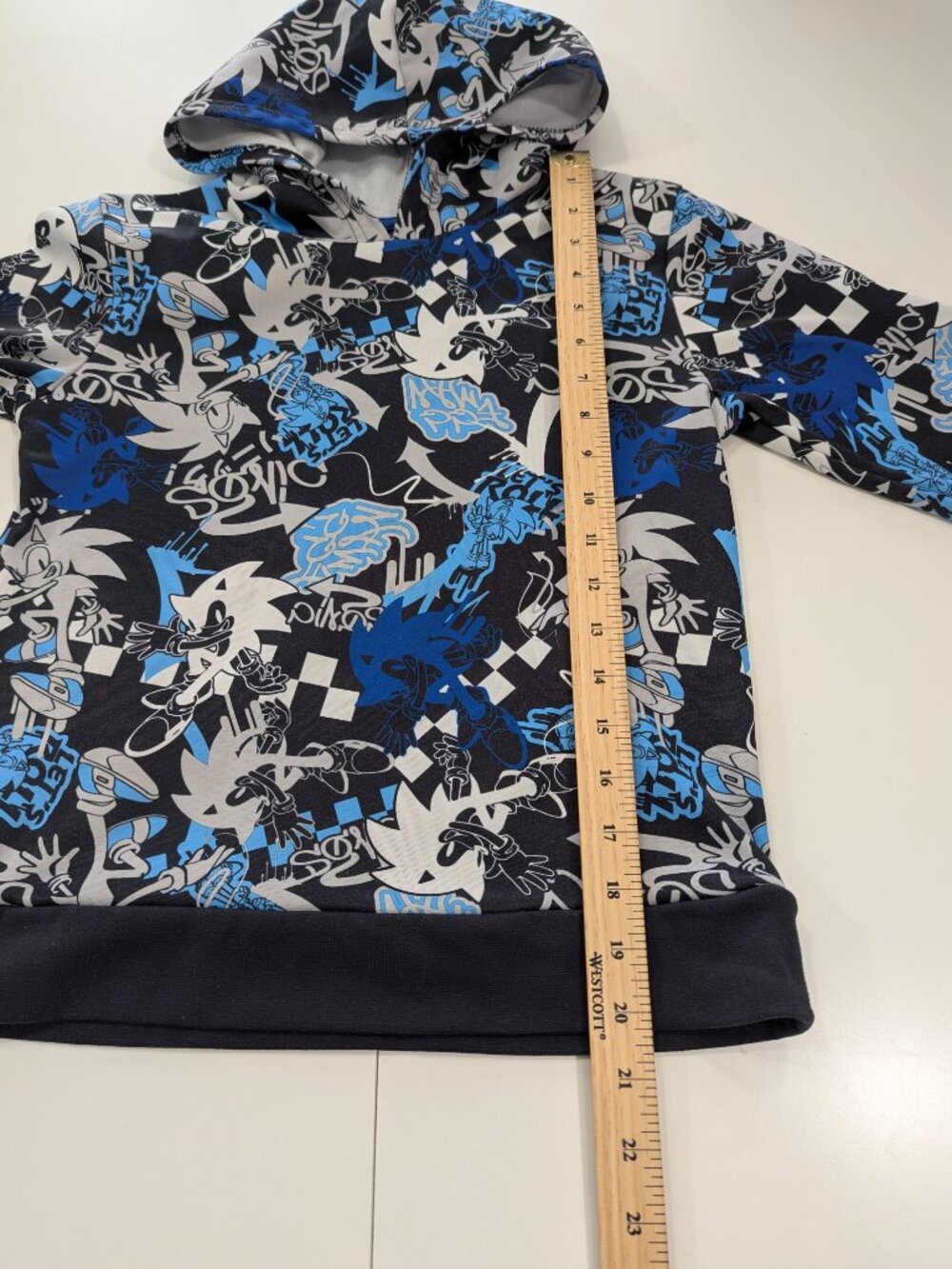 Sonic the Hedgehog hoodie Kid’s Large (10-12) - Picture 8 of 11